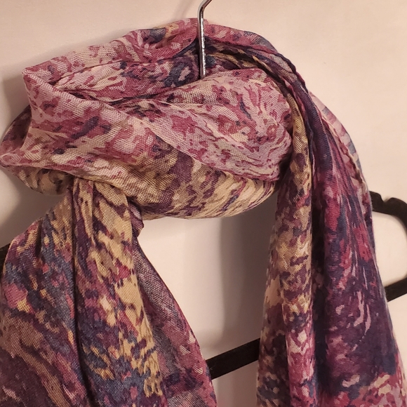 NEW! Beautiful Lightweight Abstract Swirl Scarf ~ Choose Your Color - Picture 5 of 13